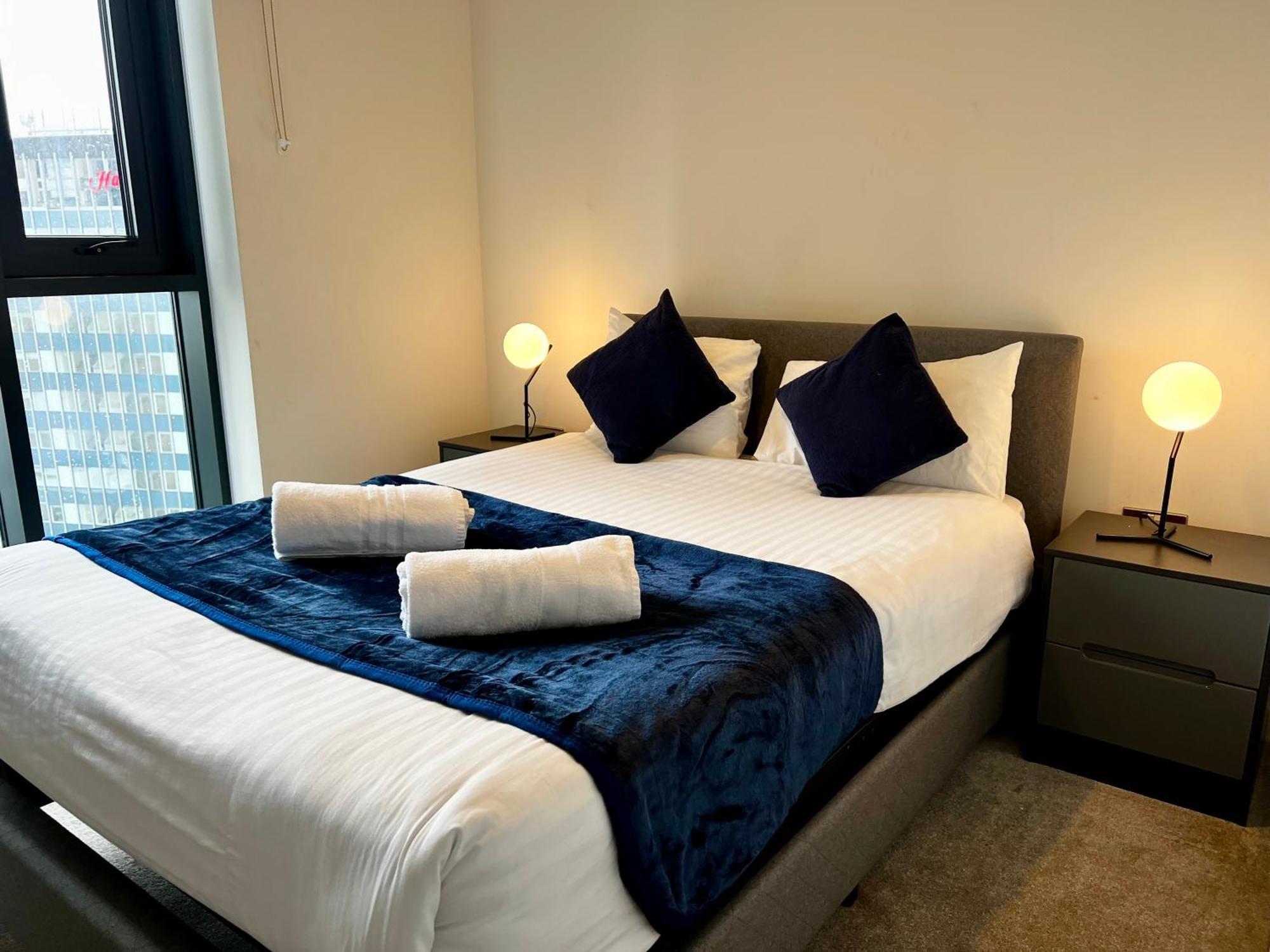 Premium Deals L Last-Minute Stay L 4 Min Walk To Birmingham Central Library L 18Th Floor 2 Bed 2 Bath City Centre Penthouse With Gym & Netflix By Jvt Short Lets Exterior foto