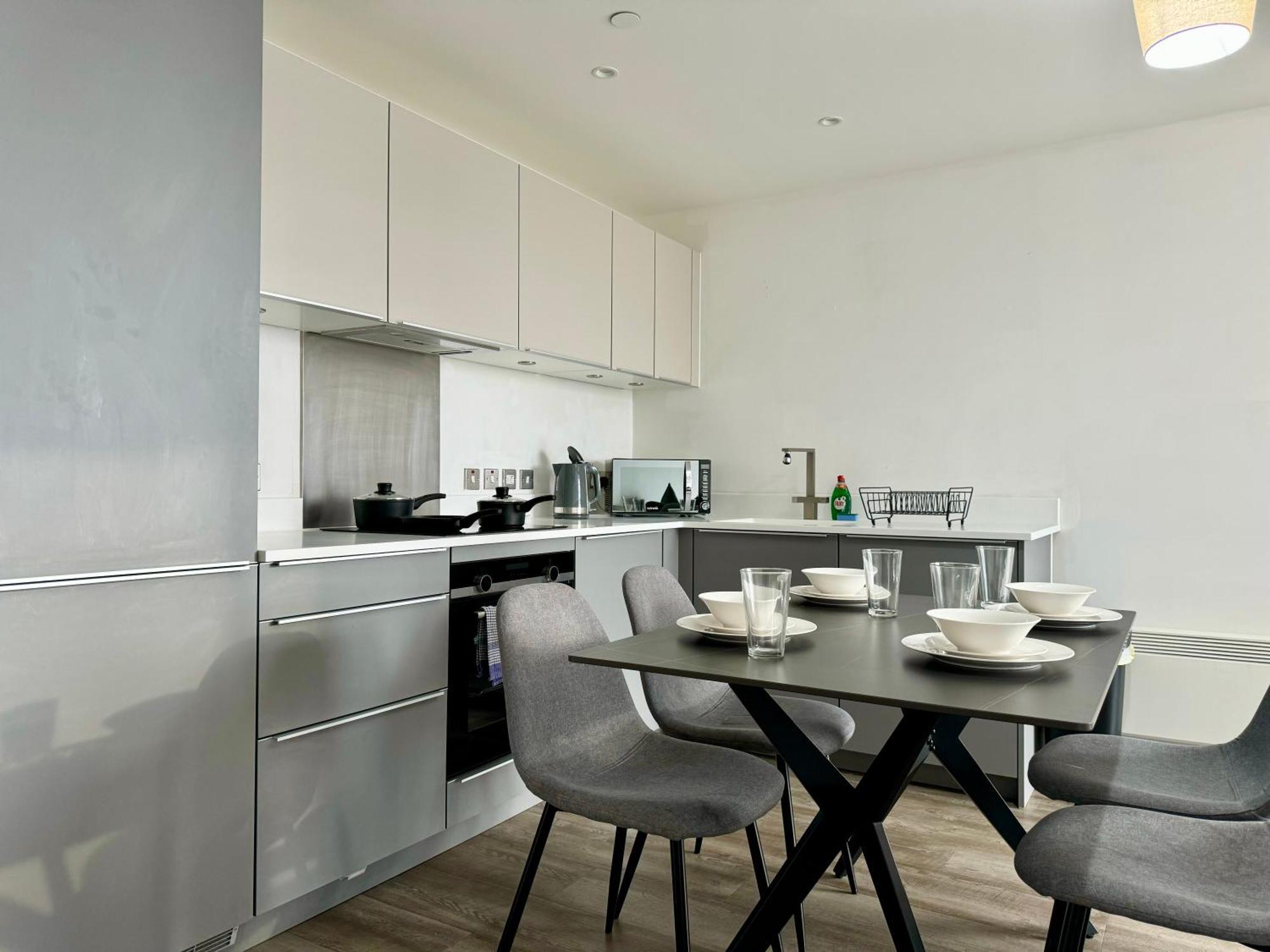 Premium Deals L Last-Minute Stay L 4 Min Walk To Birmingham Central Library L 18Th Floor 2 Bed 2 Bath City Centre Penthouse With Gym & Netflix By Jvt Short Lets Exterior foto
