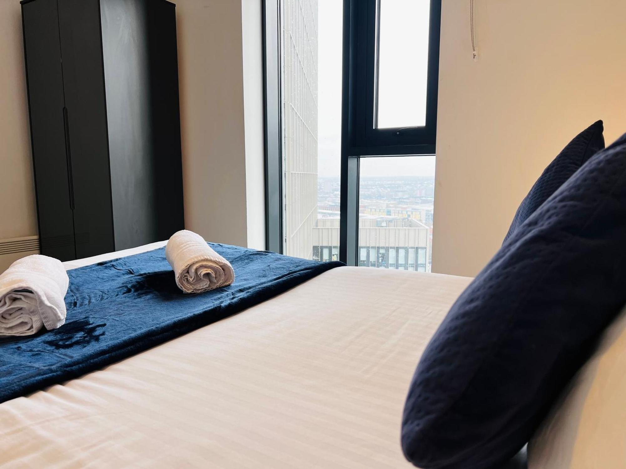 Premium Deals L Last-Minute Stay L 4 Min Walk To Birmingham Central Library L 18Th Floor 2 Bed 2 Bath City Centre Penthouse With Gym & Netflix By Jvt Short Lets Exterior foto