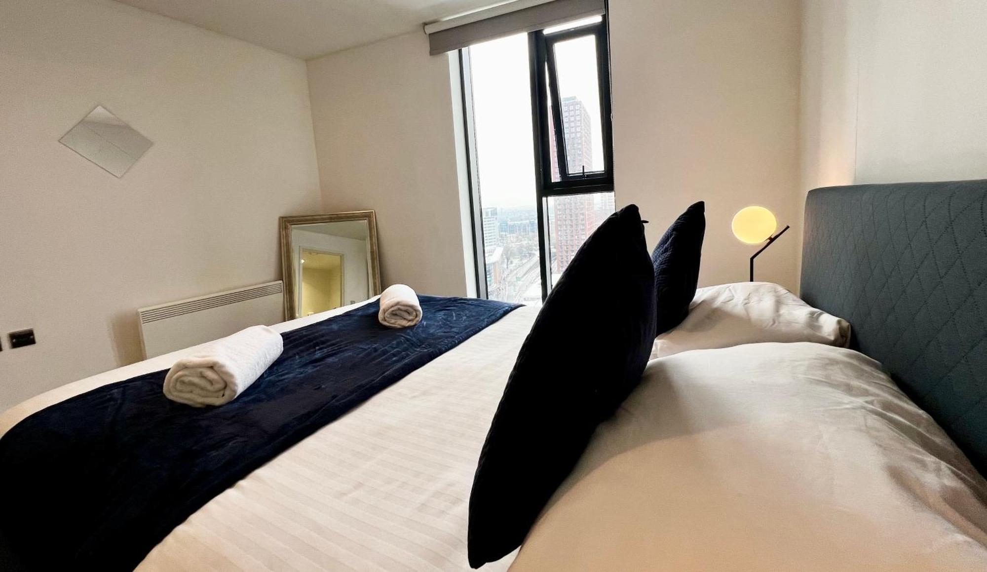 Premium Deals L Last-Minute Stay L 4 Min Walk To Birmingham Central Library L 18Th Floor 2 Bed 2 Bath City Centre Penthouse With Gym & Netflix By Jvt Short Lets Exterior foto