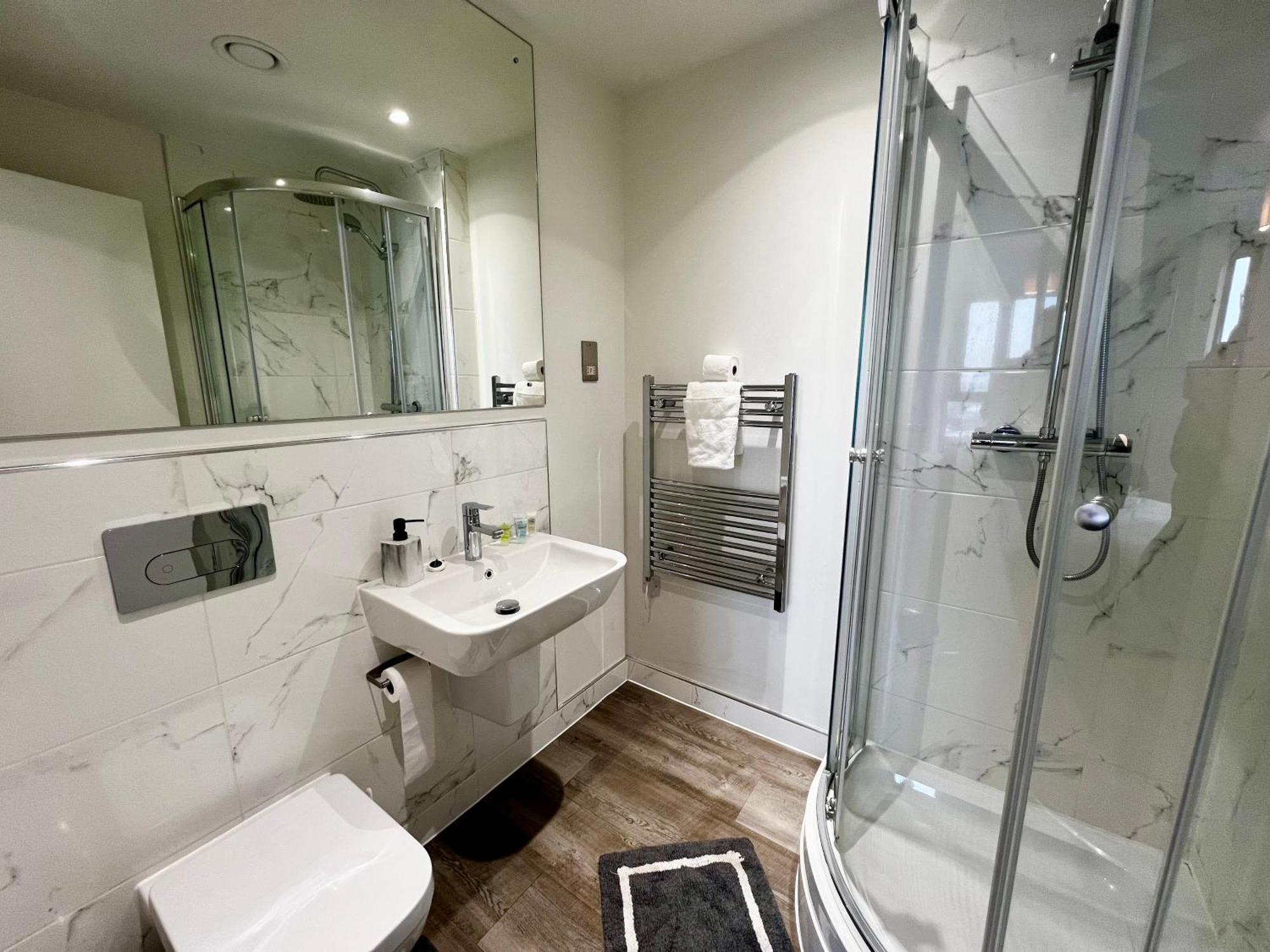 Premium Deals L Last-Minute Stay L 4 Min Walk To Birmingham Central Library L 18Th Floor 2 Bed 2 Bath City Centre Penthouse With Gym & Netflix By Jvt Short Lets Exterior foto